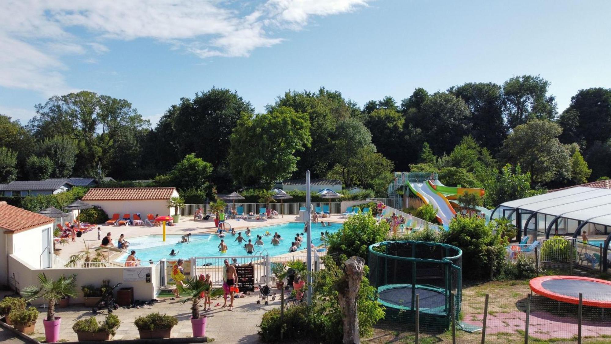 Camping Le Ragis Challans Exterior foto